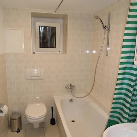 Daire Monteurzimmer 2 Haus *